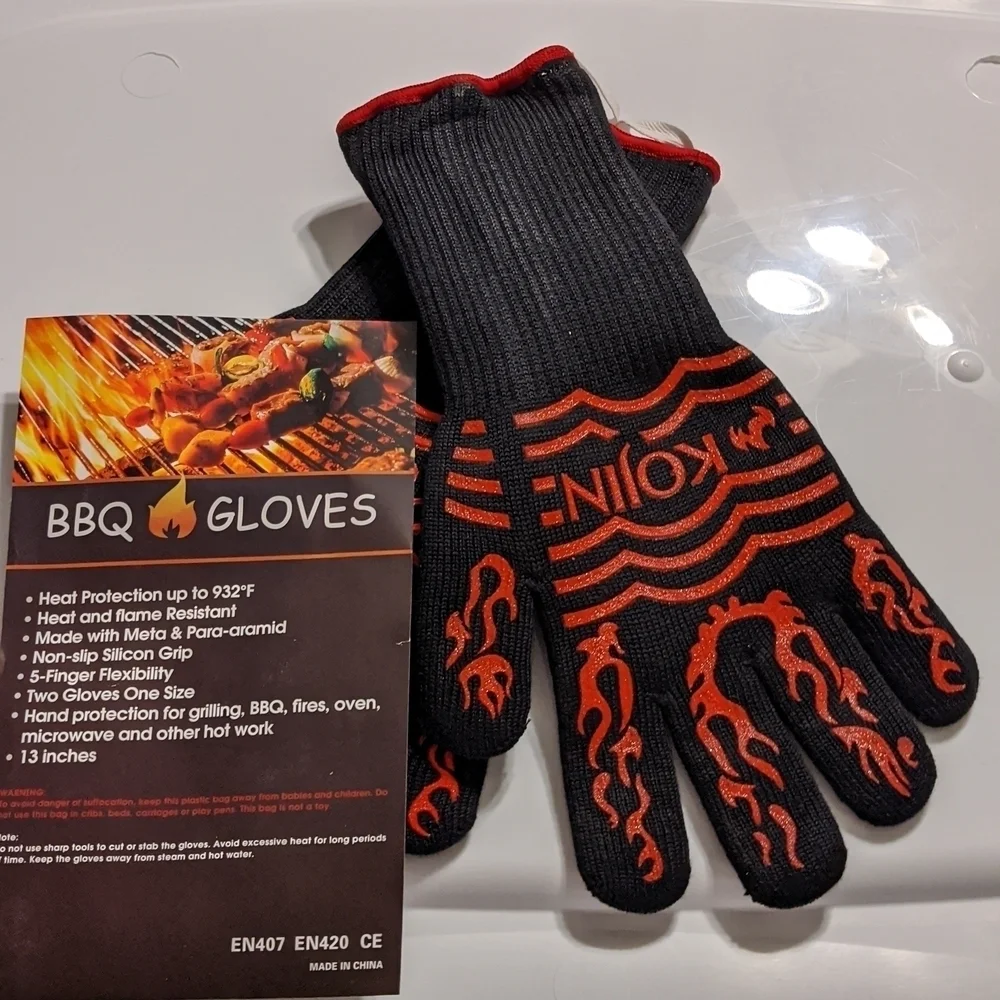 Kojin Summer Grilling Barbecue BBQ Essentials Kit Gloves Brush Meat Claw…